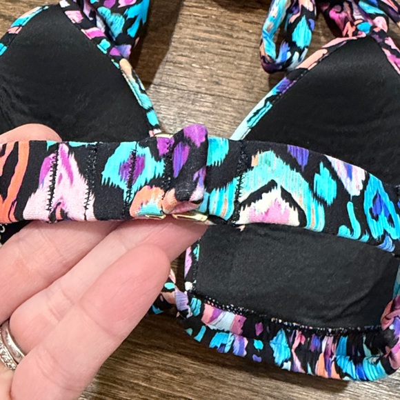 Colorful Patterned Bikini Set - Picture 8 of 8
